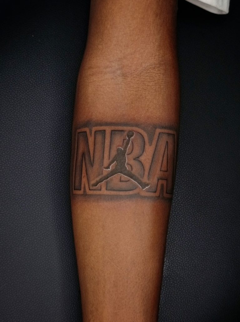 Jinx Ink Parlour gallery image